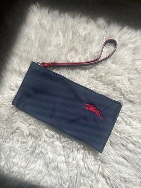 Longchamp le pliage club medium navy and red nylon cosmetics bag